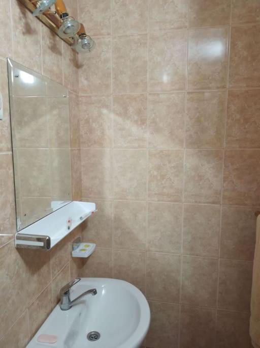 Mic Dormitor Informativ Turistic Lägenhet Bukarest Exteriör bild